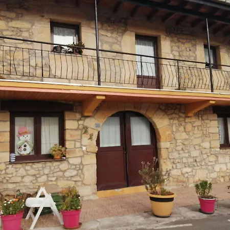 El Caserio De Esther Homestay *