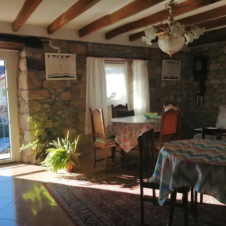 El Caserio De Esther * Beranga