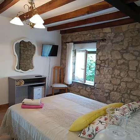 El Caserio De Esther *