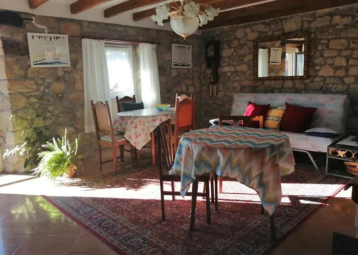 El Caserio De Esther *